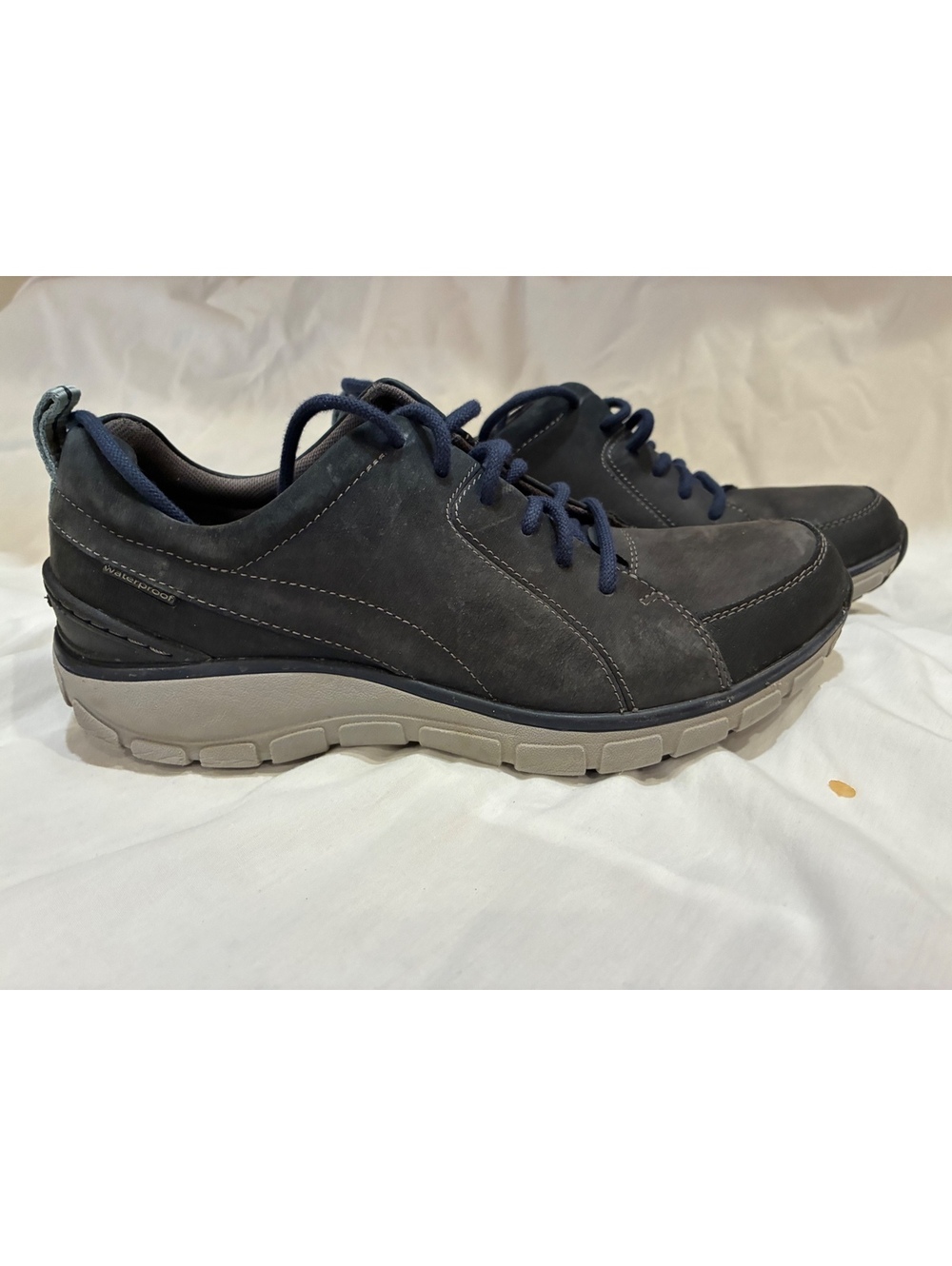 Clarks Wave Go Womans Sz7.5 Blue Waterproof Comfort Walking Athletic Shoes